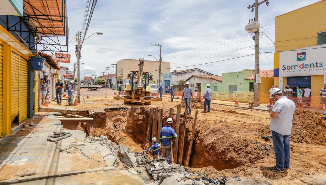 Cratera no bairro Parque Piauí 
