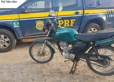 Motocicleta apreendida pela PRF em Patos do Piauí