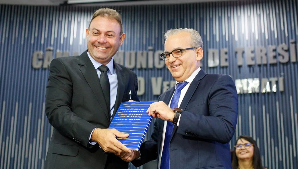 Firmino Filho prestigia reabertura do ano legislativo