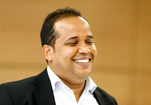 Enzo Samuel