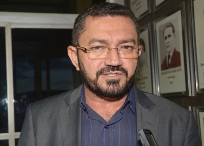 Padre Walmir fará a leitura da Mensagem do Executivo