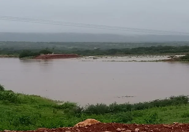 Barragem em Queimada Nova-PI