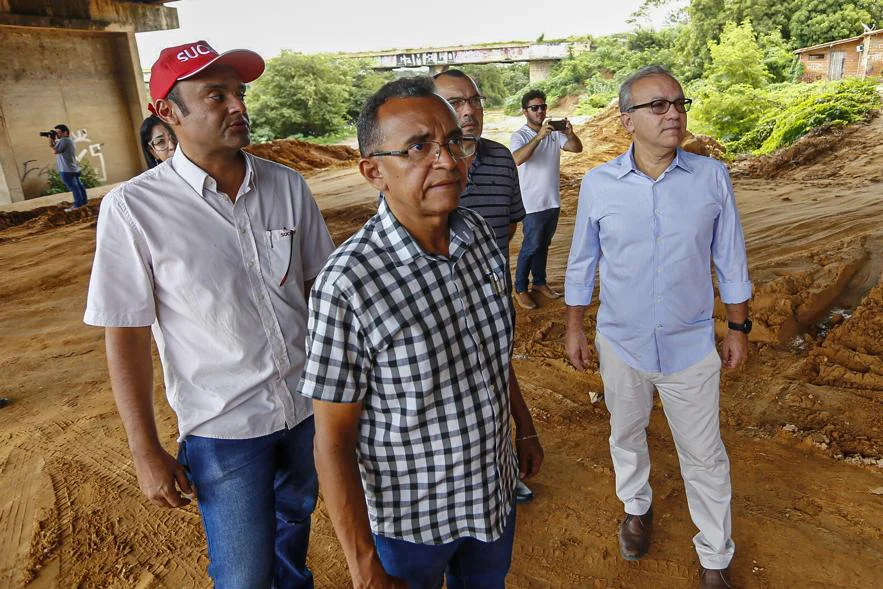 Paulo lopes e Firmino Filho durante a visita