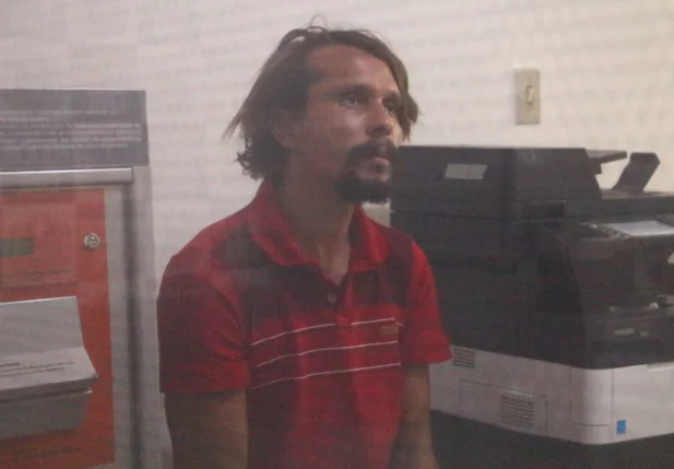 Afonso Soares Brandão Júnior, falso delegado