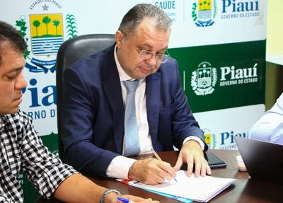 Florentino Neto assinou o plano de contingência que será encaminhado ao Ministerio da Saúde