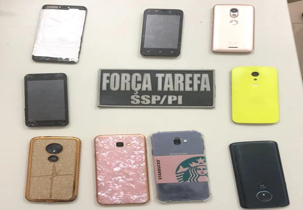Nove celulares roubados que foram recuperados