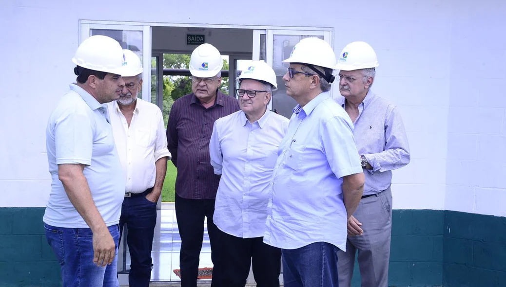 Presidente da FIEPI visita indústrias em Floriano Piauí 