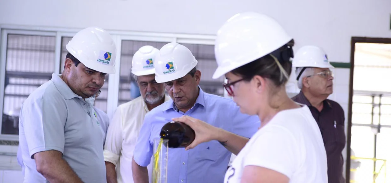 Presidente da FIEPI visita indústrias em Floriano 