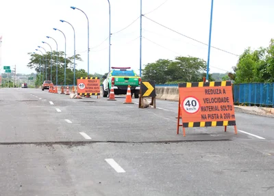 Sinalização foi colocada para orientar os motoristas