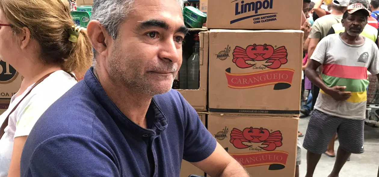 Comerciante Roberto Carlos no Mix Atacarejo