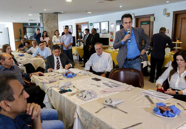 Construtores civis se reúnem com bancada federal