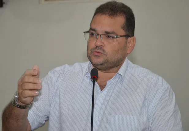 Empresário R.Sá tem nome lançado como pré-candidato a prefeito de Picos