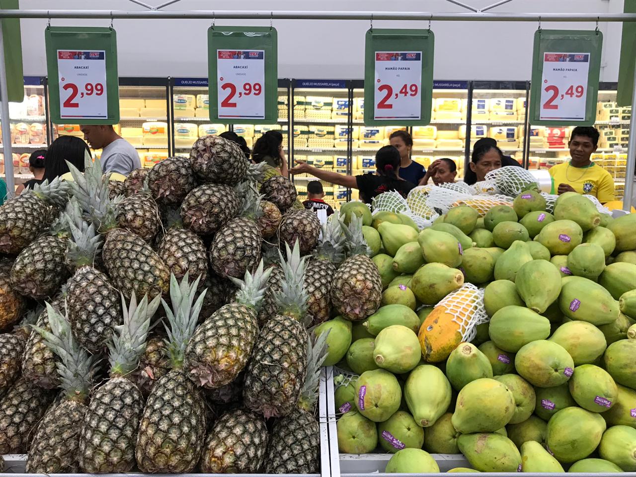 Frutas no supermercado