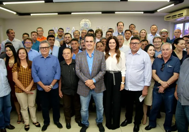 Reunião prefeitos e Ciro 
