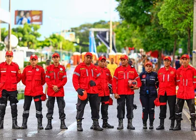 Bombeiros no Corso de Teresina 2020