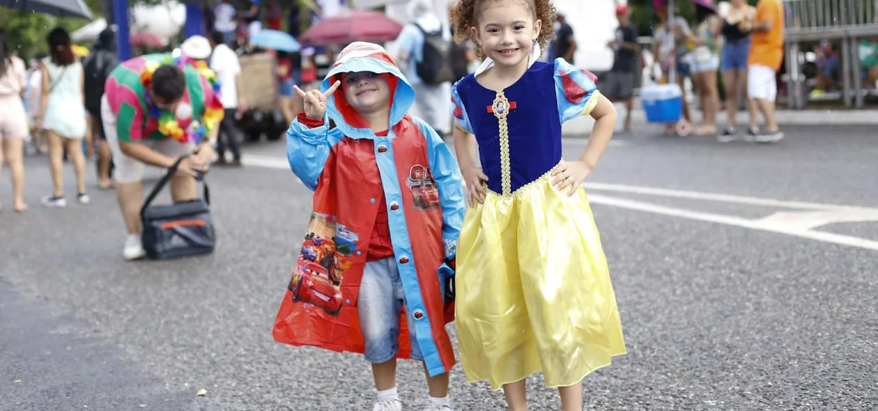 Crianças fantasiadas no Corso de Teresina 2020