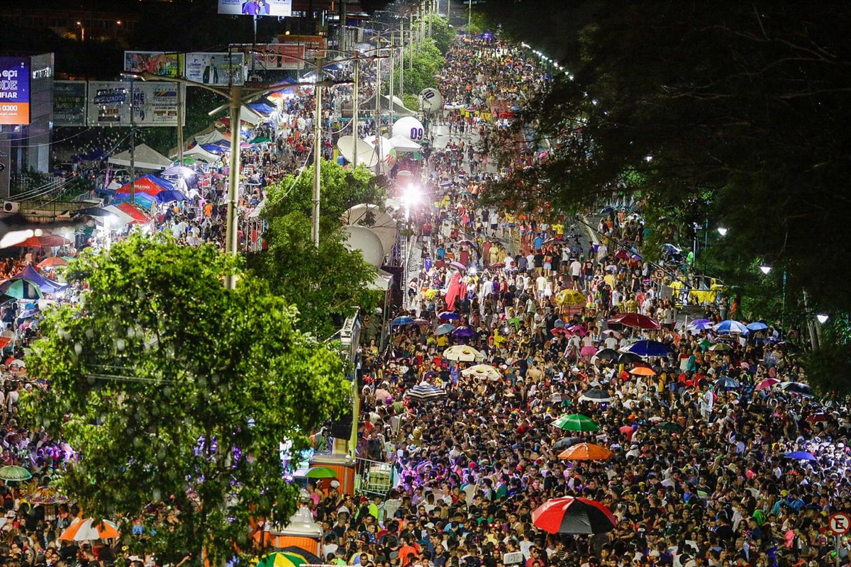 Foliões no Corso de Teresina 2020