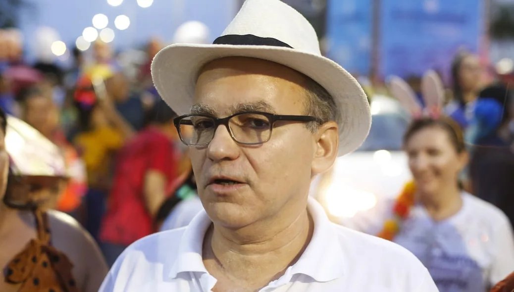 Prefeito Firmino Filho no Corso 2020