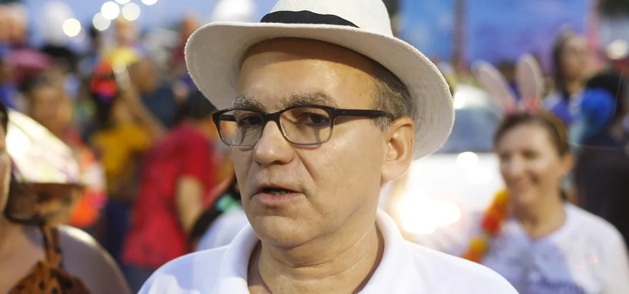 Prefeito Firmino Filho no Corso 2020