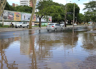 Trecho ficou novamente alagado