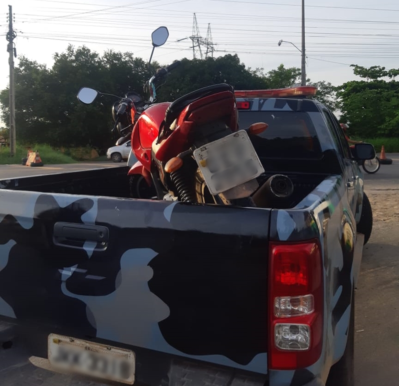 Motocicleta apreendida pela PM-PI