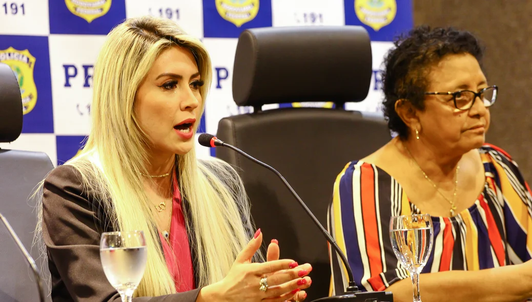 Delegada Anamelka e Amélia Costa 