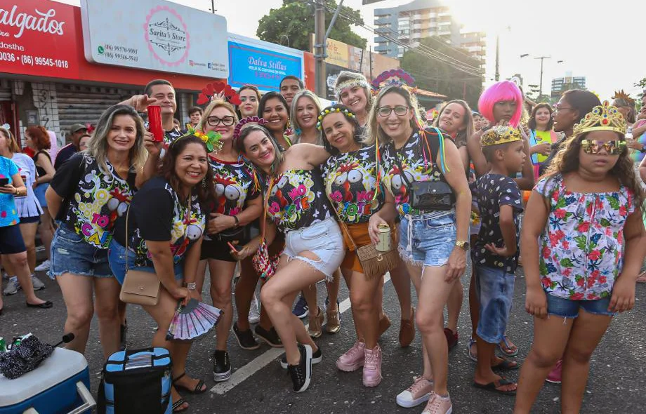 Familiares e amigos curtem o Capote da Madrugada