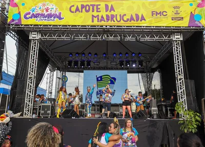 Palco no Capote da Madrugada