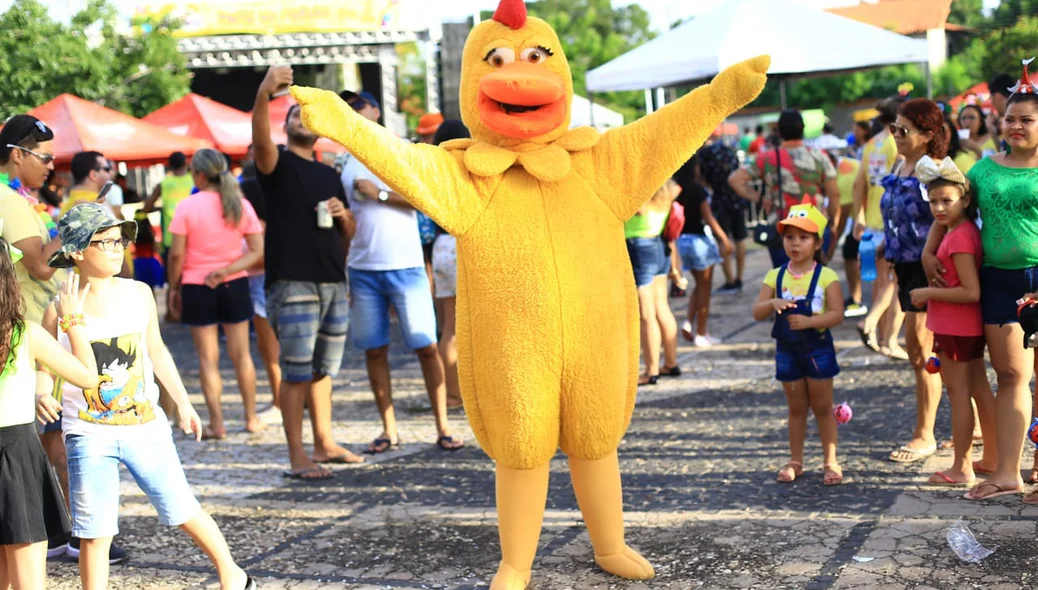 Bloco Pinto na Morada diverte pessoas de todas as idades