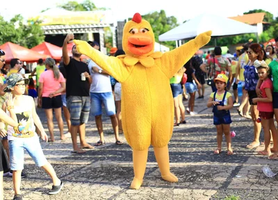Bloco Pinto na Morada diverte pessoas de todas as idades
