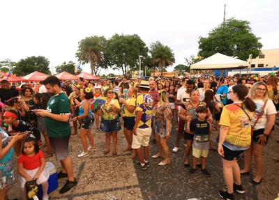 Foliões no Pinto na Morada