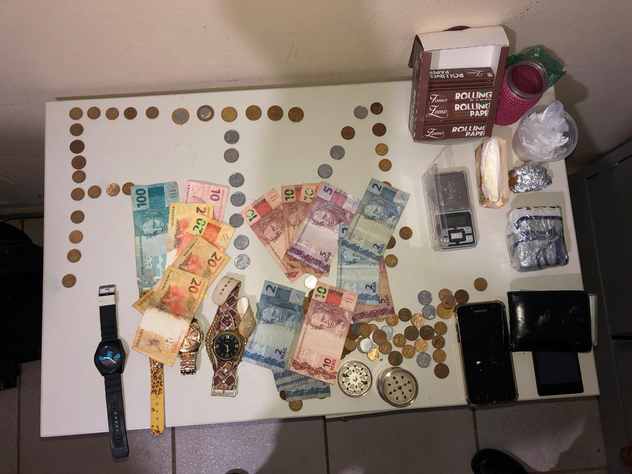 Polícia Militar estoura boca de fumo e apreende cocaína em Picos