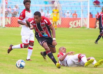 Lance na partida entre River e Imperatriz-MA no último sábado