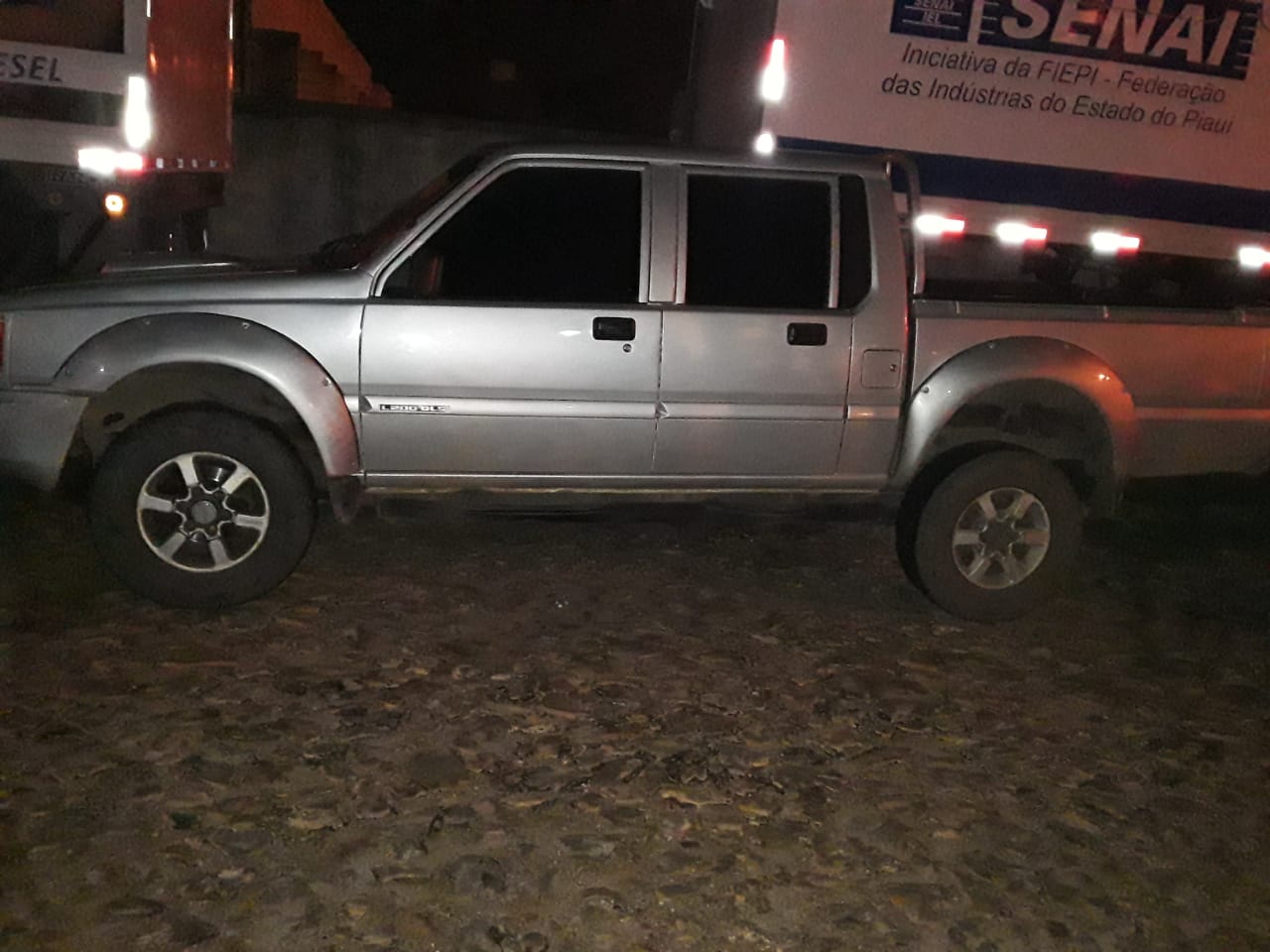 Veículo do delegado foi recuperado na madrugada desta segunda-feira 