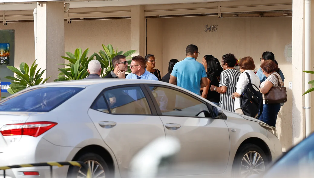 Familiares no velório 