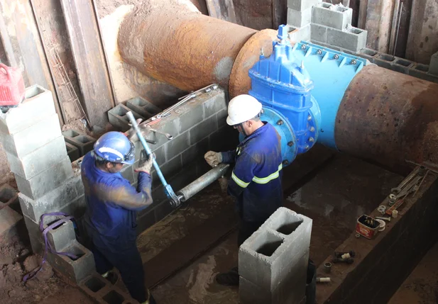 Interligação marca etapa final da implantação de adutora em Teresina