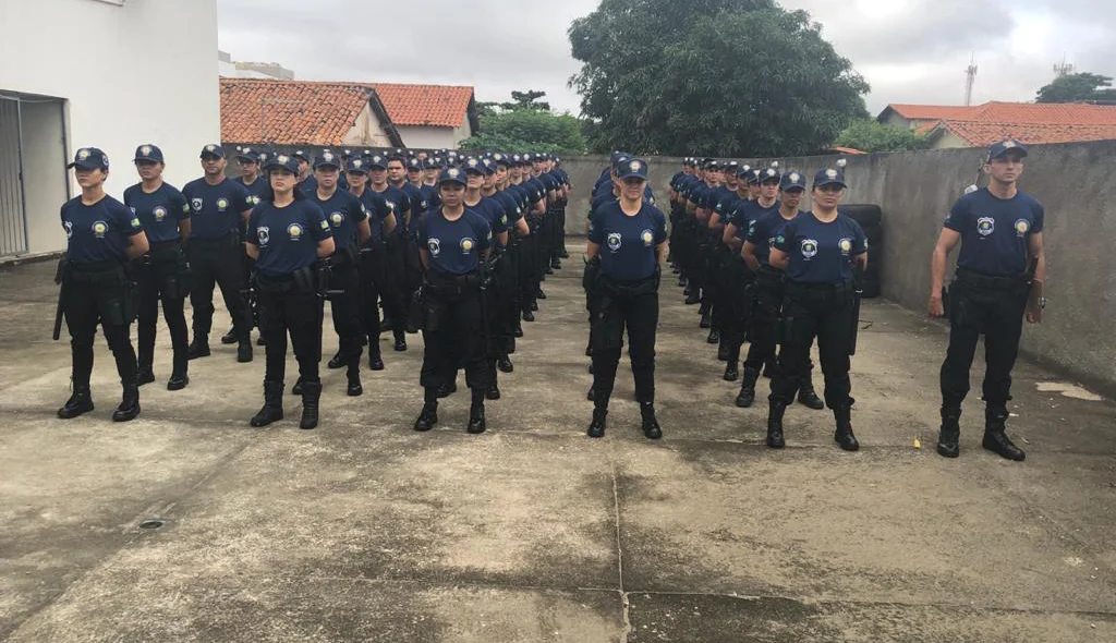 75 alunos do curso de formação