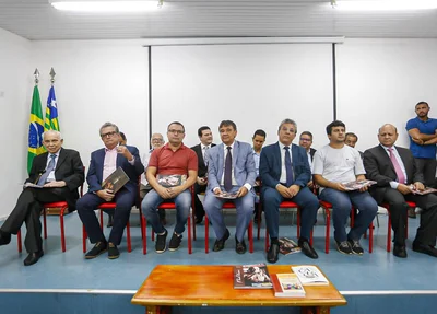 Autoridades presente na solenidade 