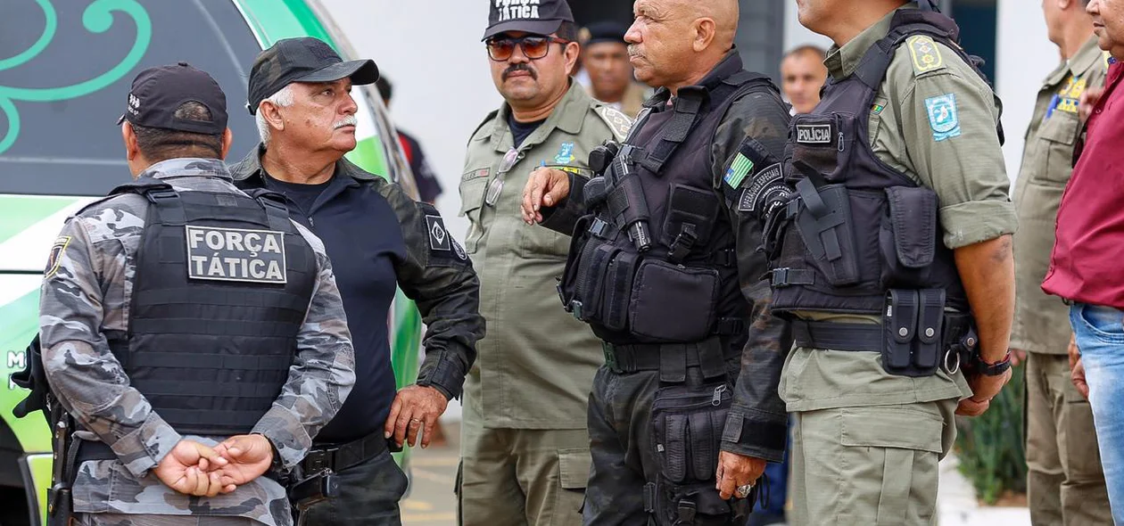 Policiais no velório do cabo Oliveira