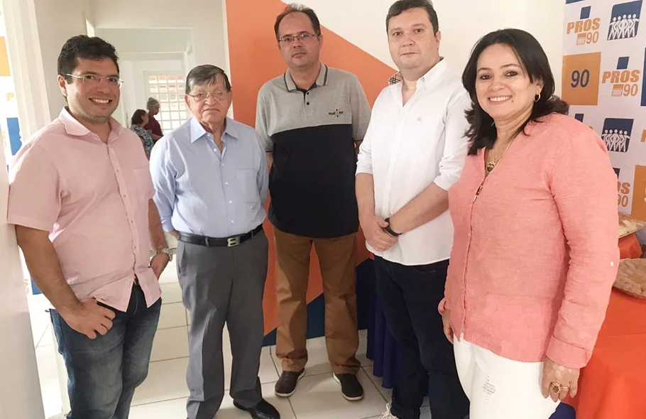 O evento contou com lideranças políticas