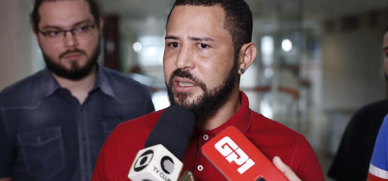 Israel Neves, bacharel em Direito e amigo de Jader