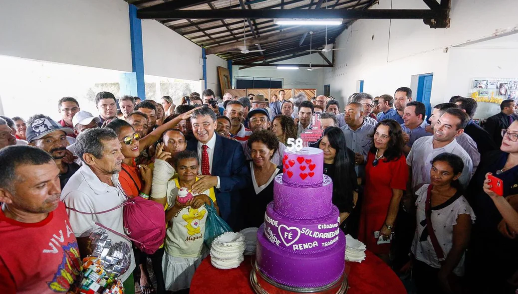 Governador Wellington Dias comemora aniversário de 58 anos