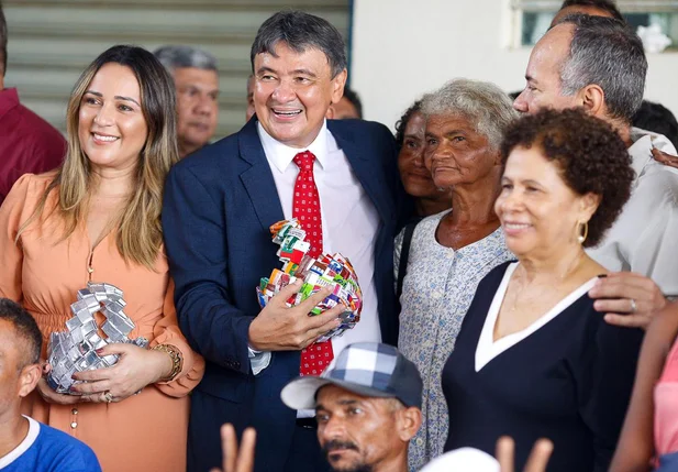 Wellington Dias comemora aniversário ao lado de Rejane dias e Regina Sousa