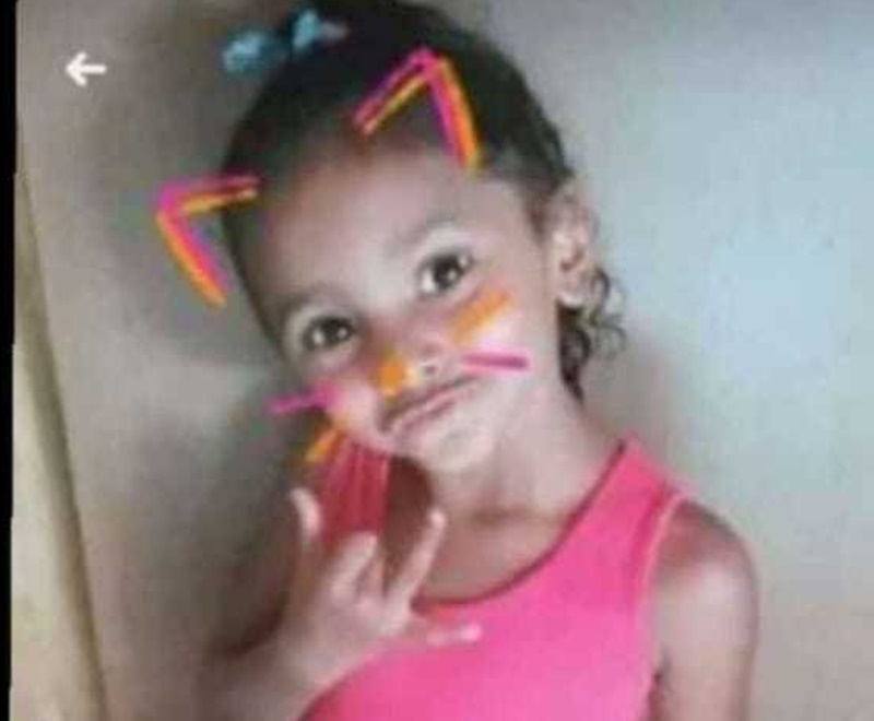 Pequena Heloísa 