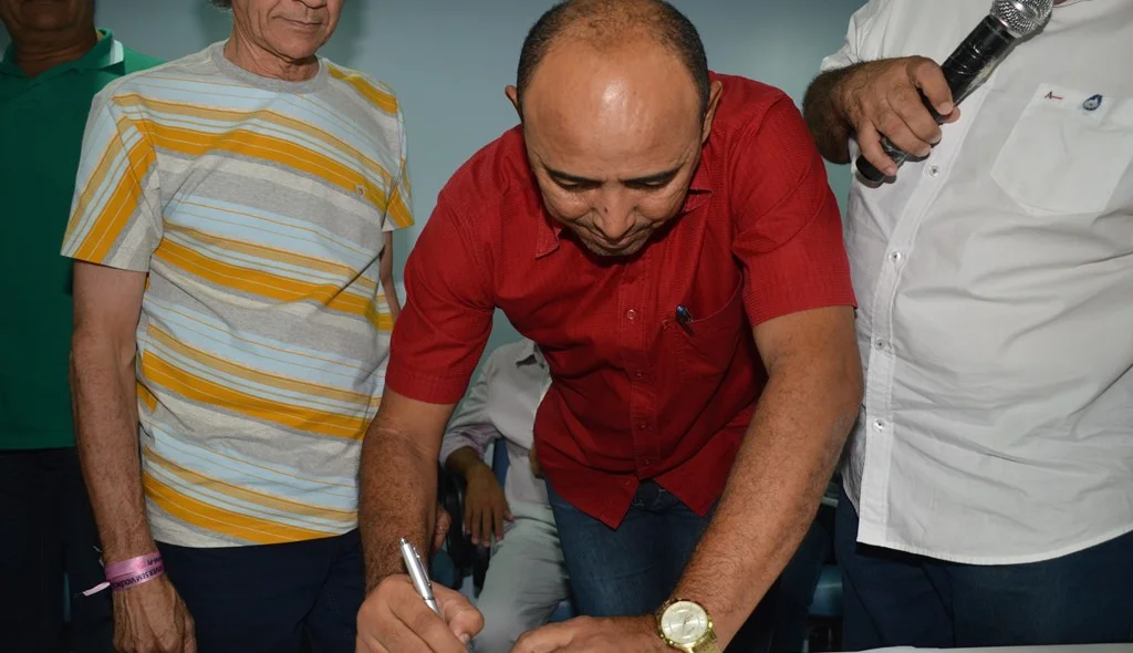Suplente de vereador deixa o PP e se filia ao PCdoB