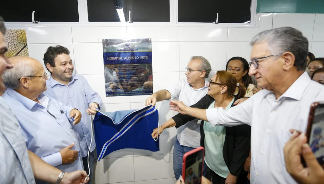 Entrega da reforma do hospital do Dirceu