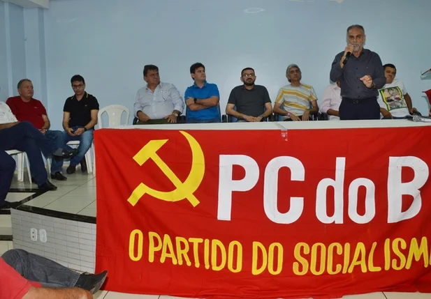 Araujinho destaca projeto para Picos durante encontro do PCdoB
