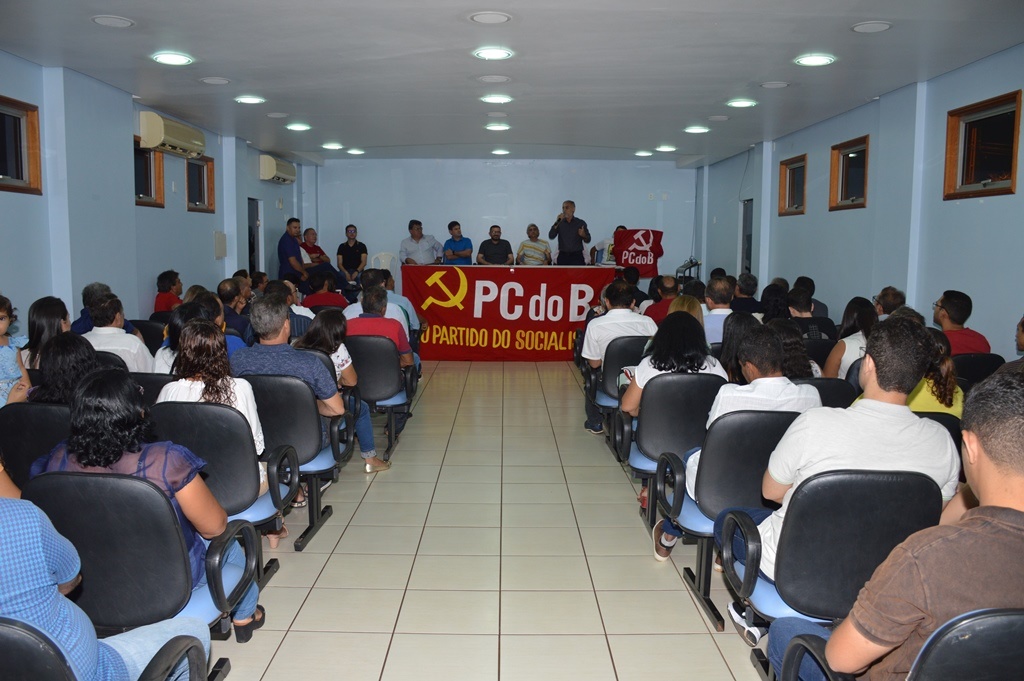 Empresário Araujinho participa de encontro do PCdoB em Picos