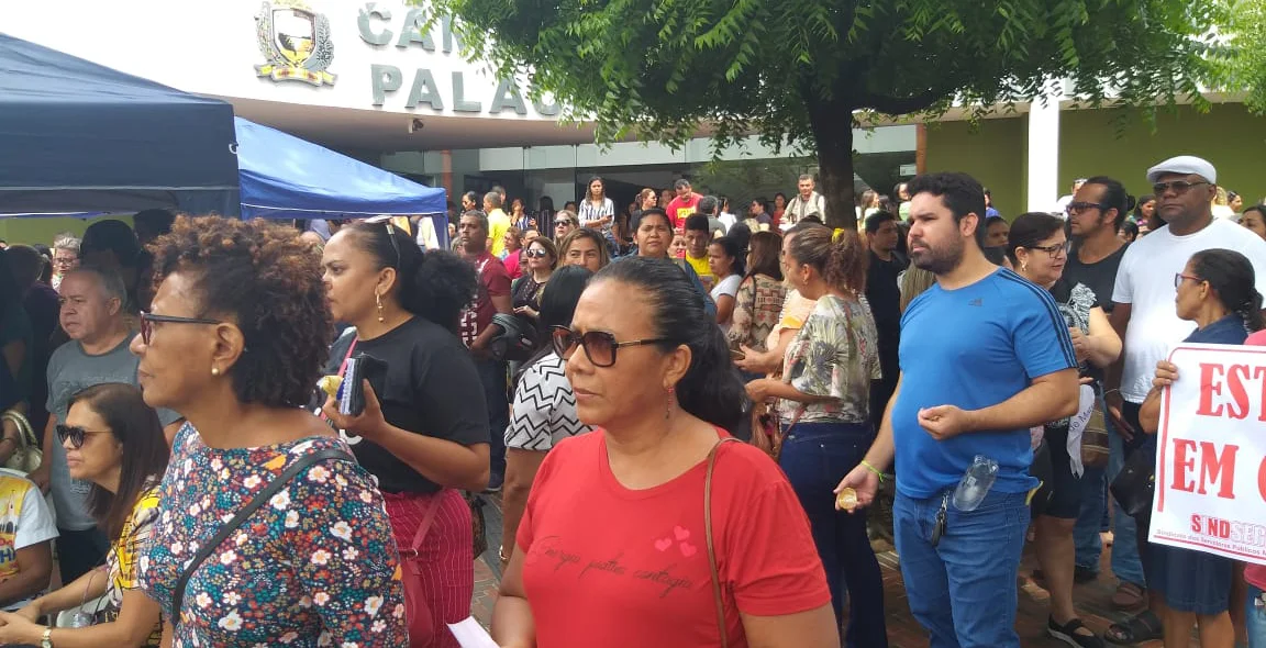 Greve dos professores na CMT