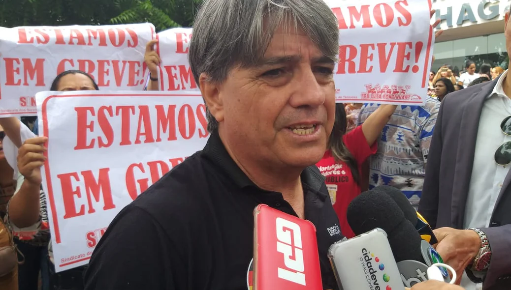 Sinésio Soares, presidente do Sindserm